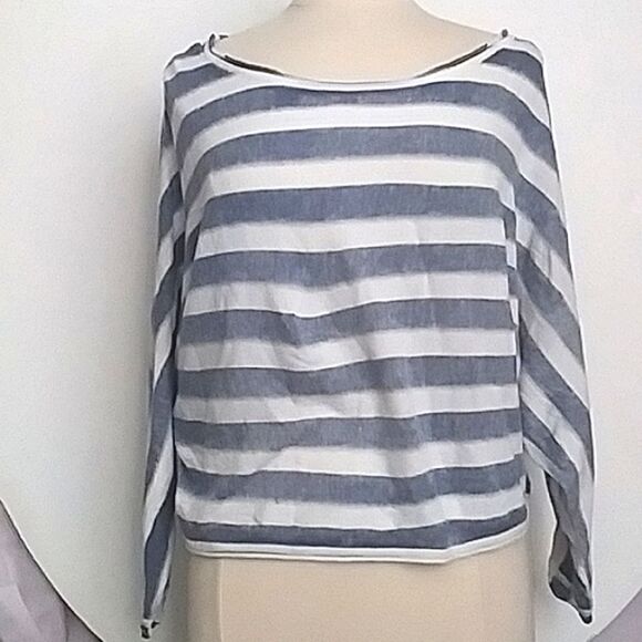 BCBGMaxAzria Lightweight Cropped Sweater Batwing Navy and White Stripes - Picture 1 of 13